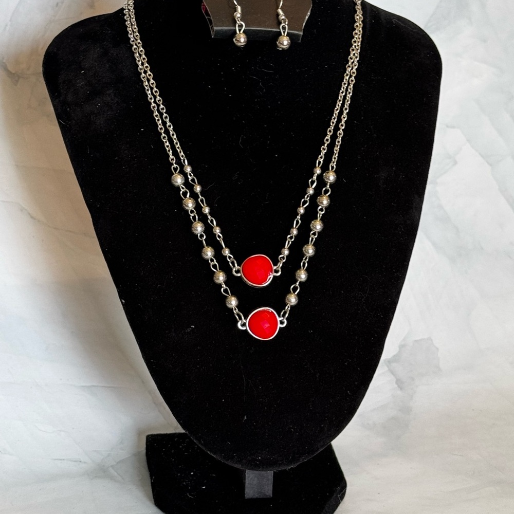 Paparazzi Necklace Set